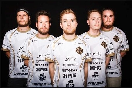 photo of gaming team